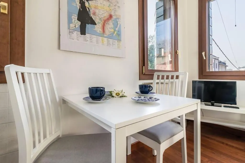 Enjoy Home - Bilocale Sulle Riviere Nel Cuore Di Padova Apartman